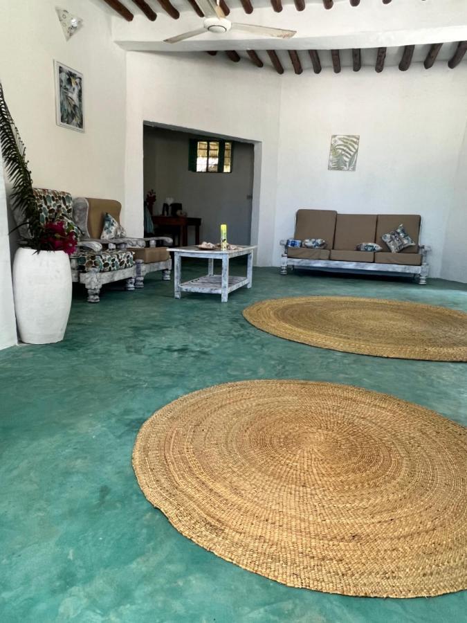 Duara Beach House Hotel ปาเยอ ภายนอก รูปภาพ
